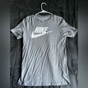 Nike T-shirt
